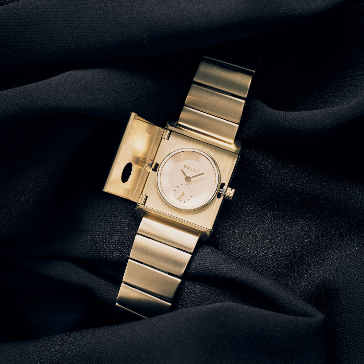 Pulse Locket Dorado - BREDA