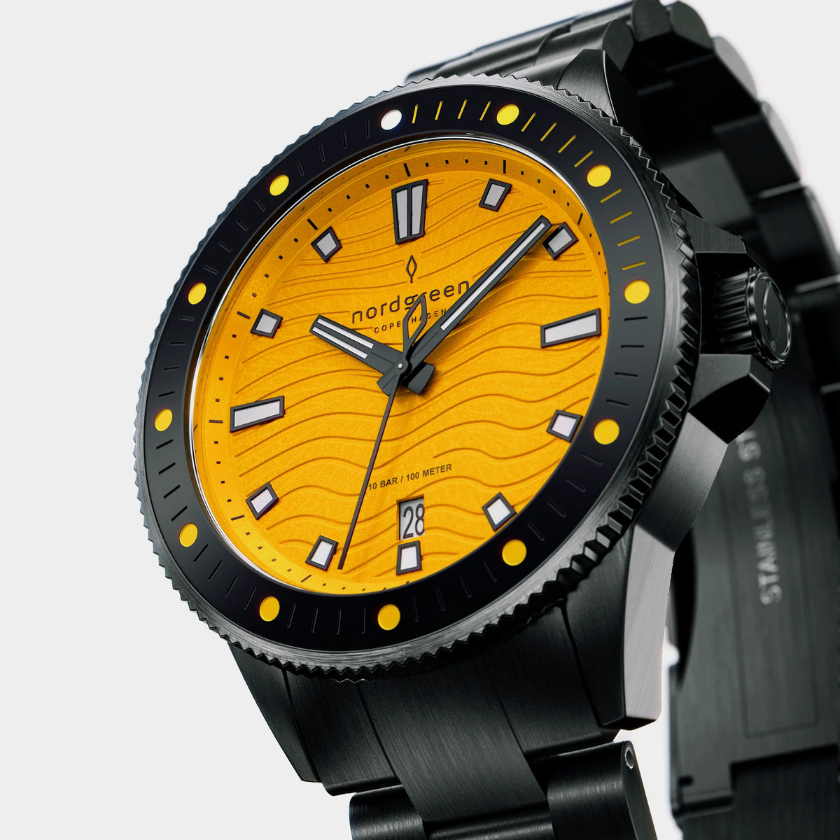 Waves 40mm Full Negro Fondo Amarillo - Nordgreen